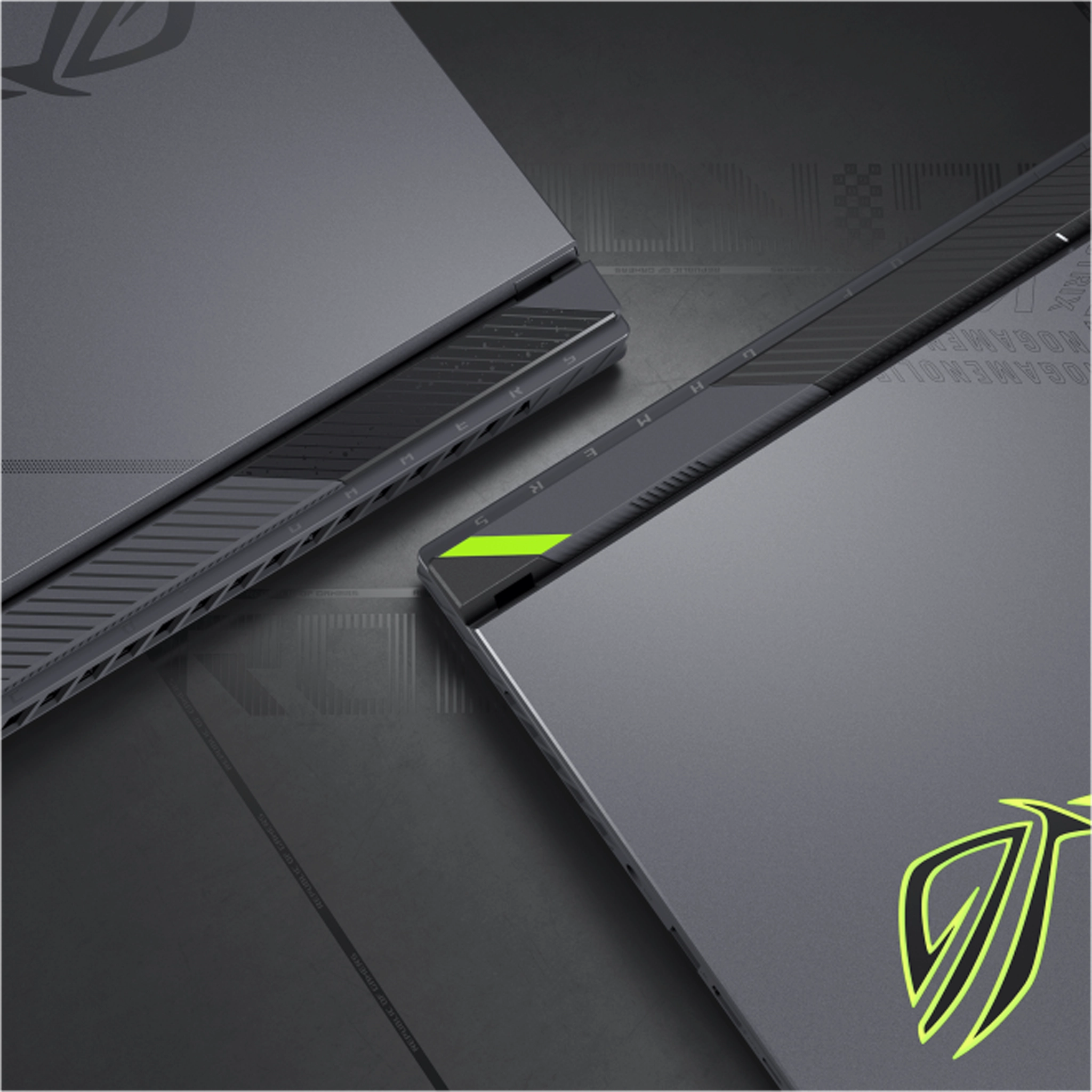 ASUS ROG Strix G18 G814FM-DS95 Gaming Laptop