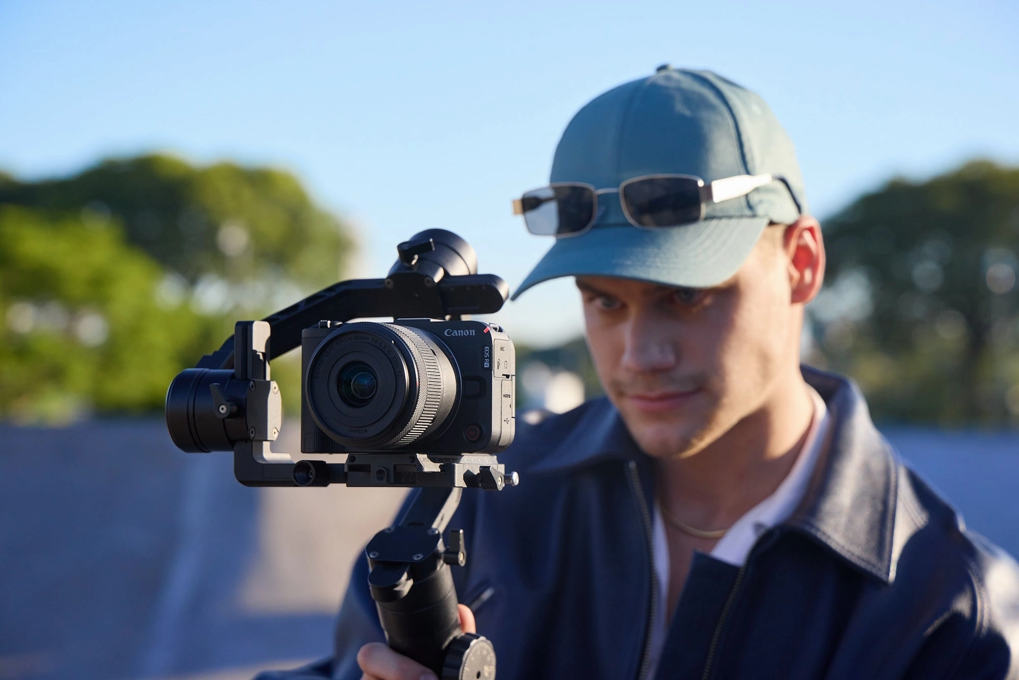 Canon EOS R50 V Mirrorless Camera
