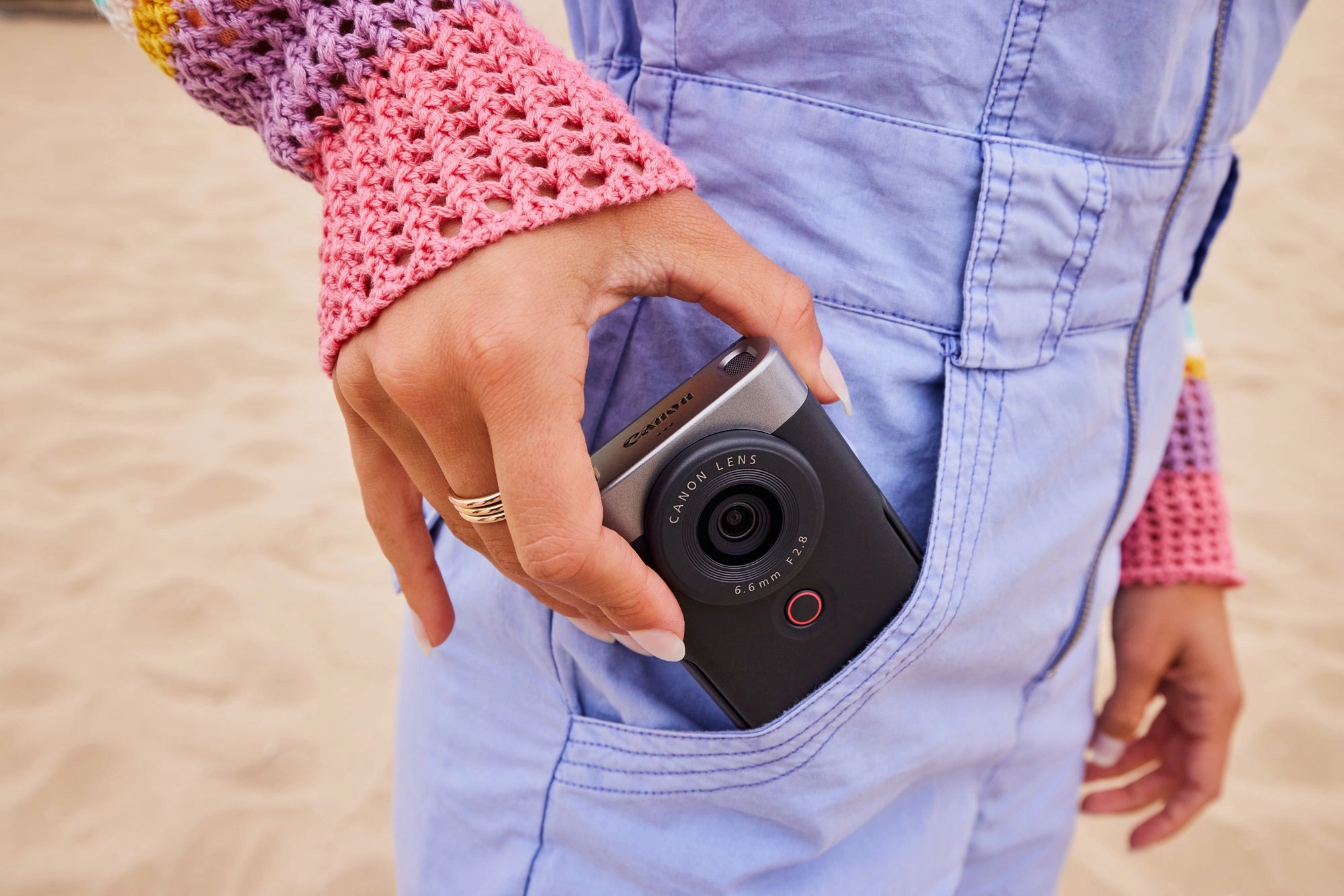 Canon PowerShot V10 Vlog Camera - Black