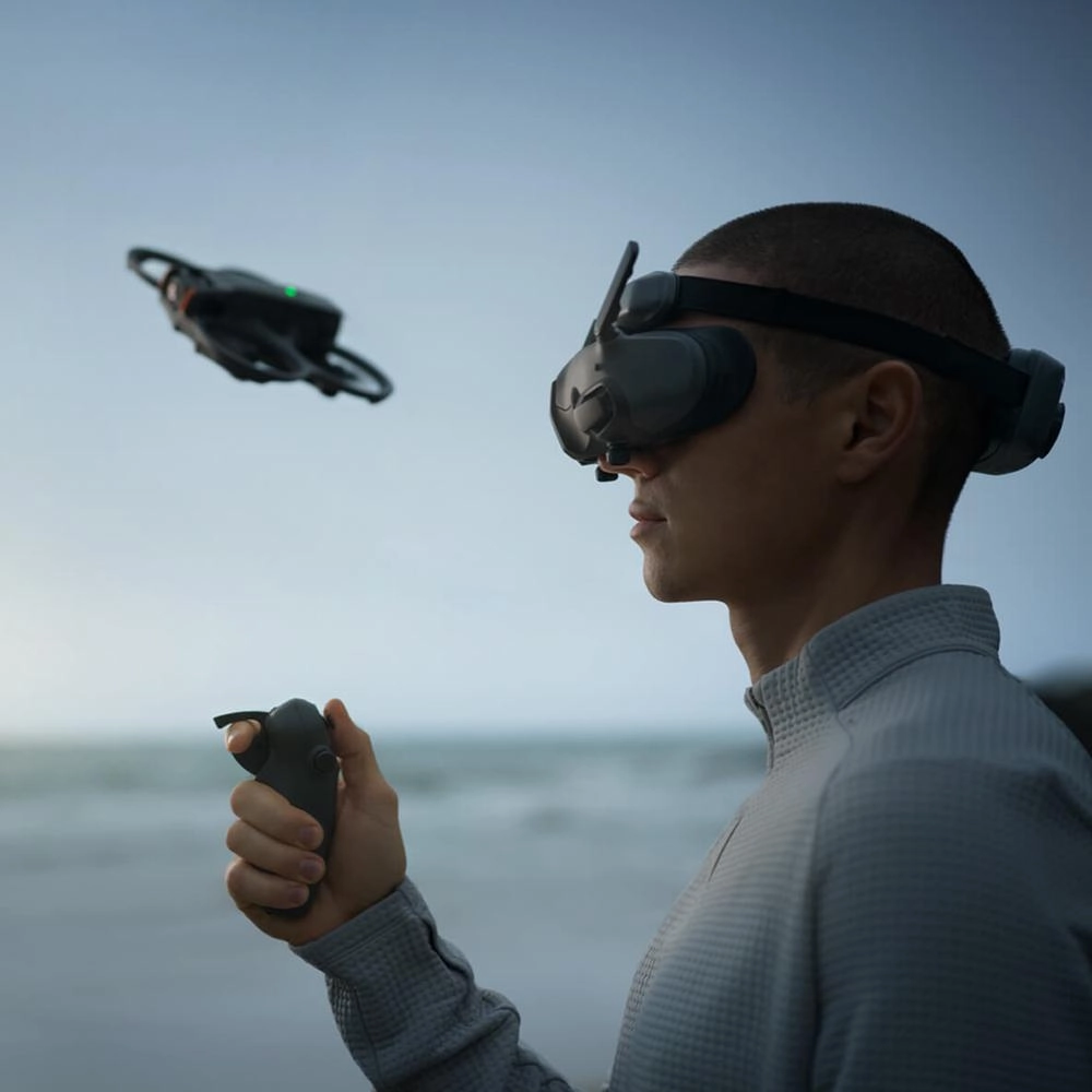 DJI RC Motion 3: Master Precise Drone Control with Enhanced Portability - Open Box