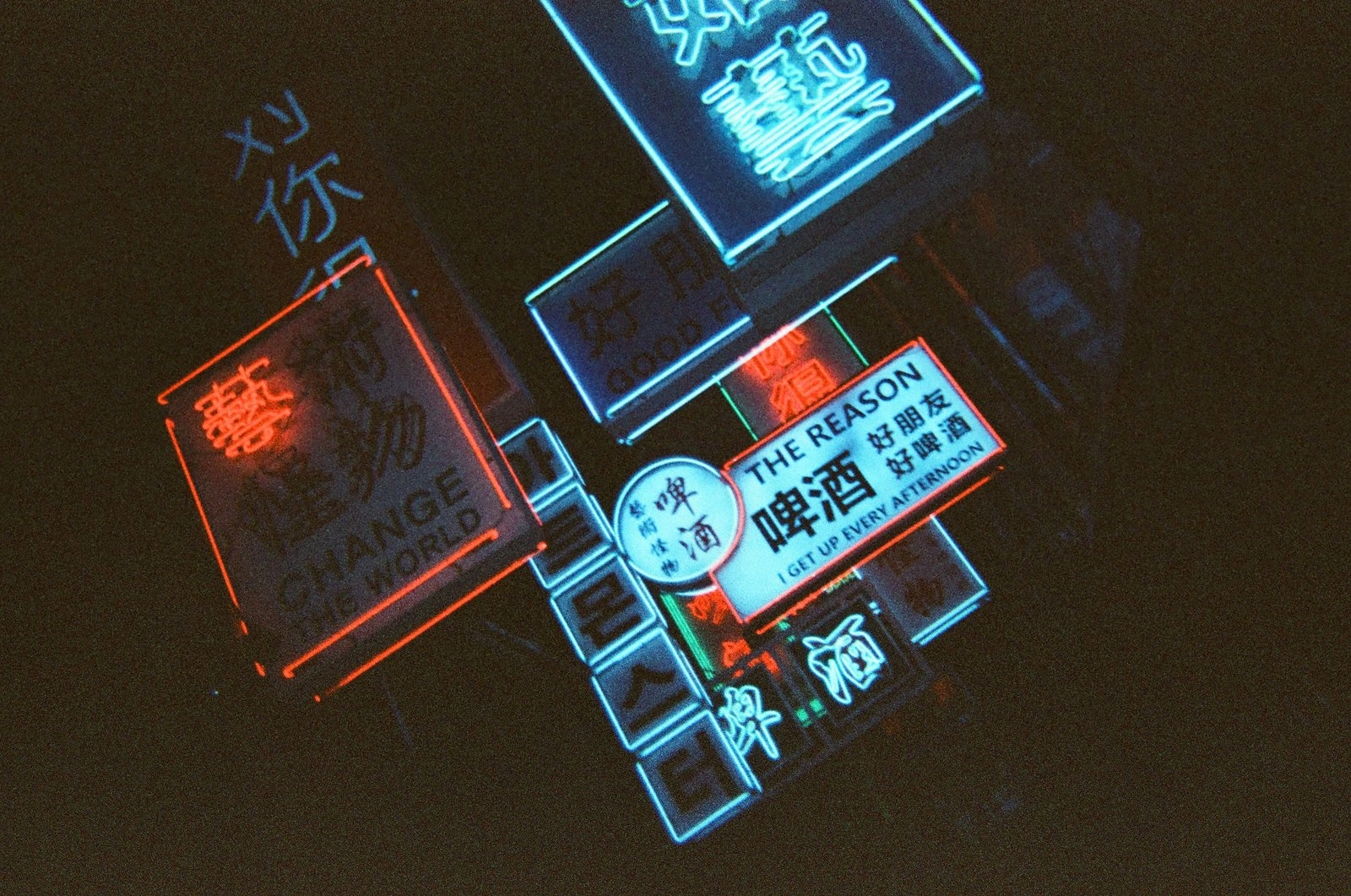 Dubblefilm SHOW 35mm Film Camera - Pink