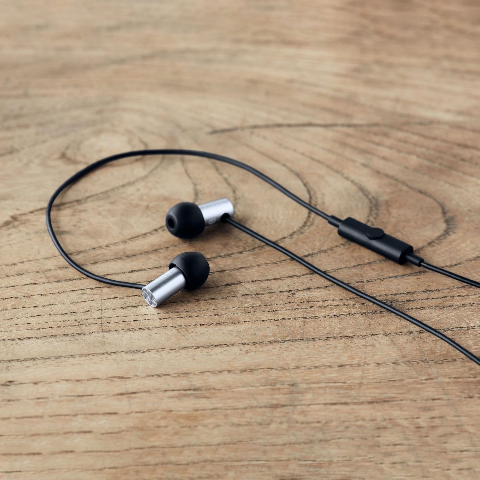 Final Audio E2000 In-Ear Earphone