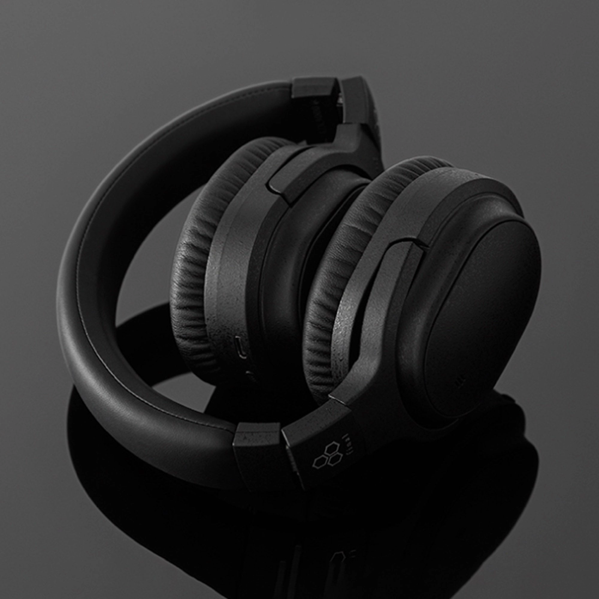 Final Audio UX3000 Wireless Noise Cancelling Headphones headphones with mic, headphones for tv