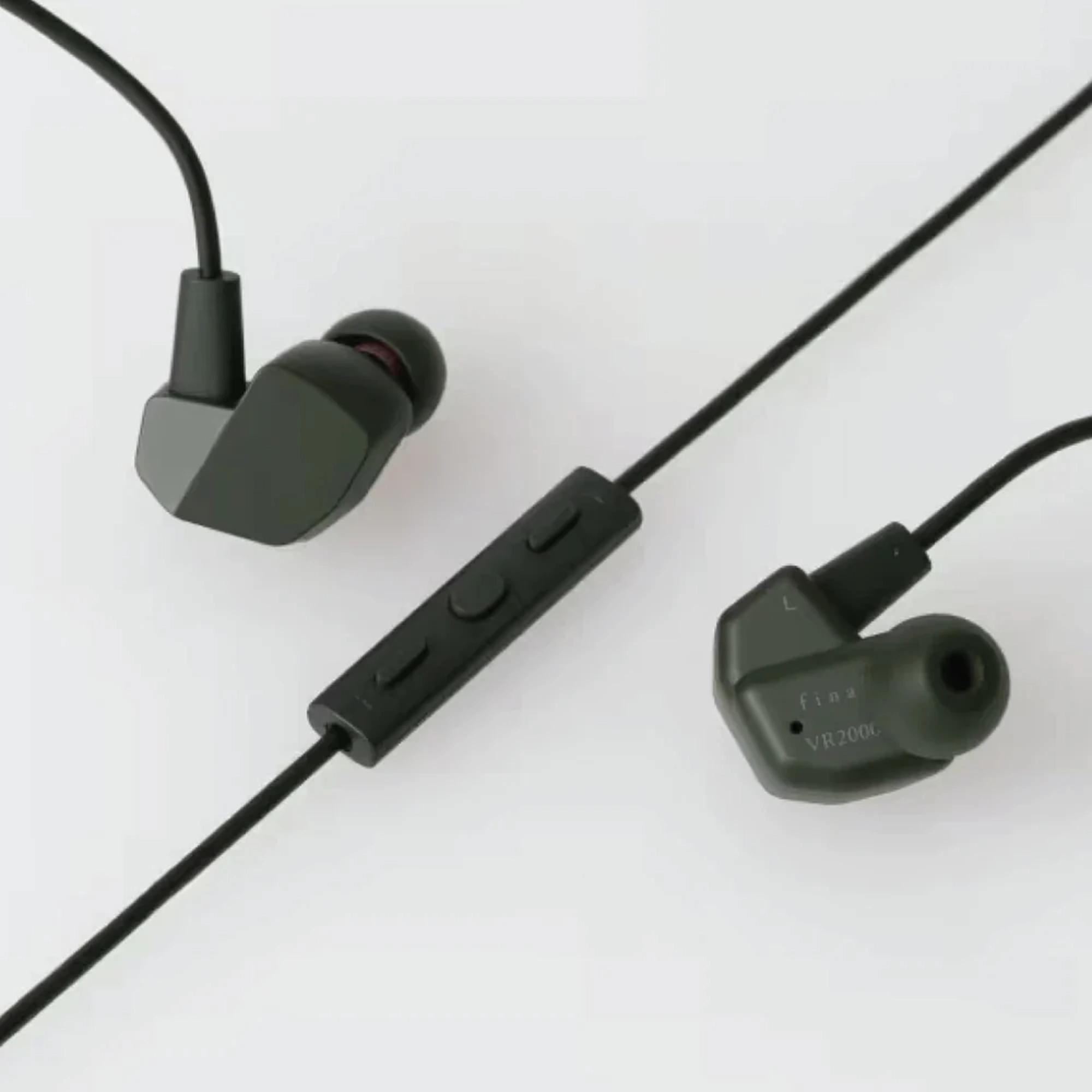 Final Audio VR2000 In-Ear Earphones