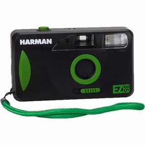 Harman EZ-35 Reusable 35mm Film Camera with One Roll of Film mirrorless camera