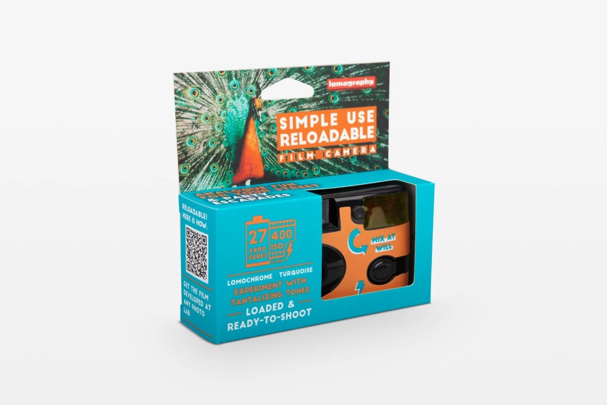Lomography Simple Use Reloadable 35mm Film Camera - LomoChrome Turquoise