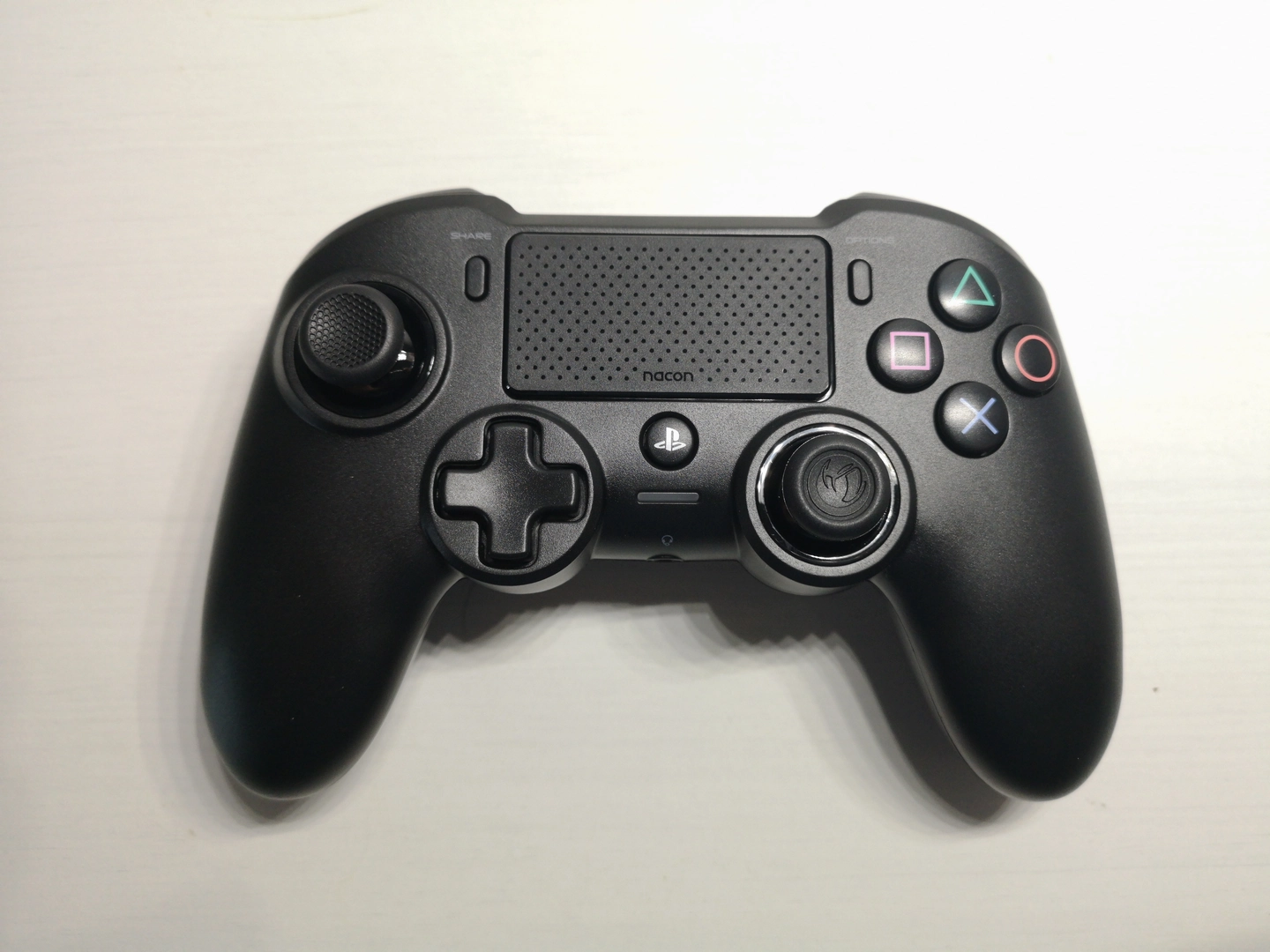NACON Asymmetric Wireless Controller for Ps4