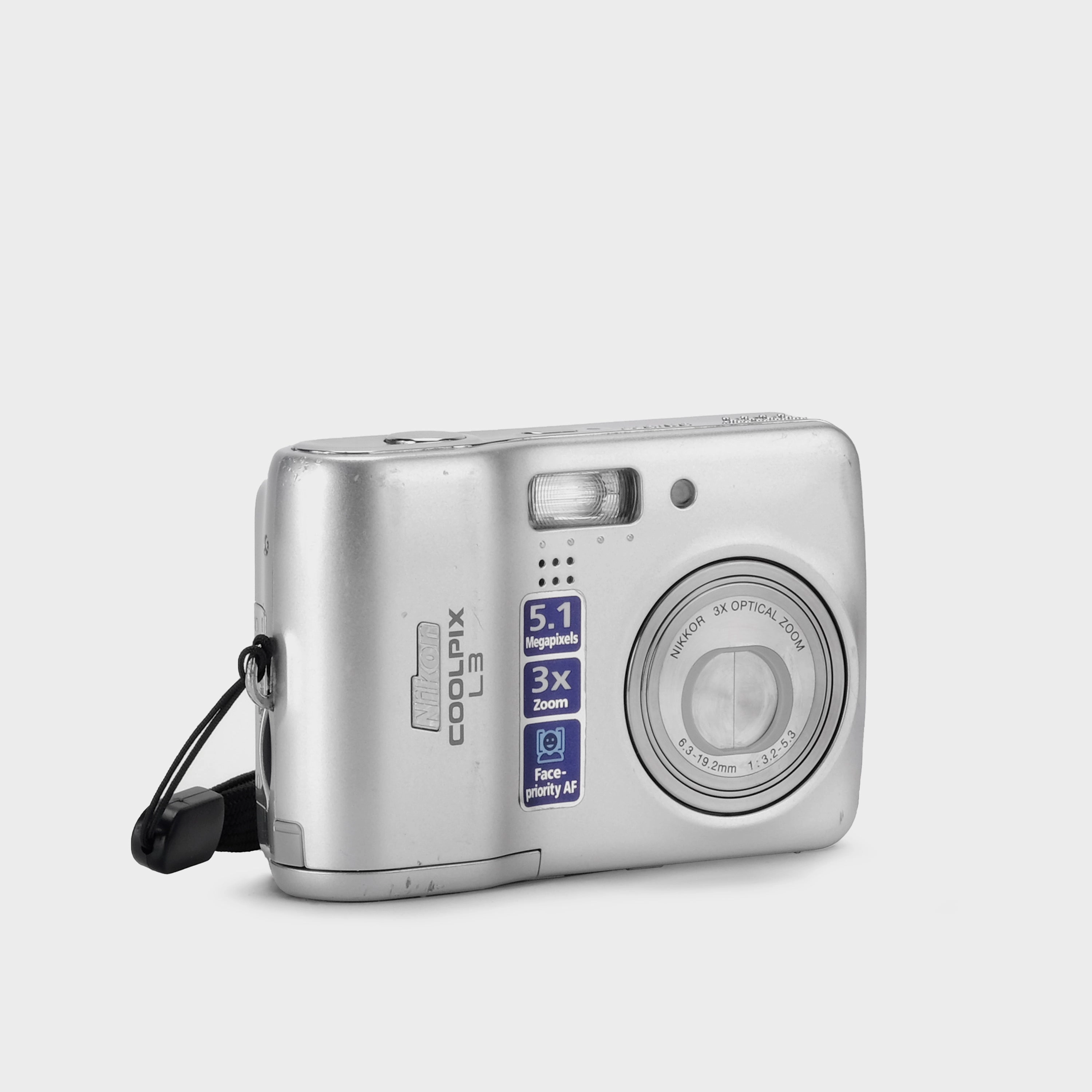 Nikon Coolpix L3 Silver Point and Shoot Digital Camera