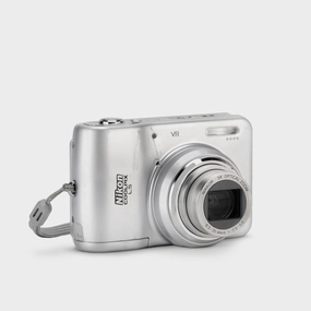 Nikon Coolpix L5 Point and Shoot Digital Camera canon
