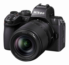 Nikon Z50 II Mirrorless Camera with Nikon Nikkor Z DX 18-140mm f/3.5-5.6 VR Lens Kit portrait photography