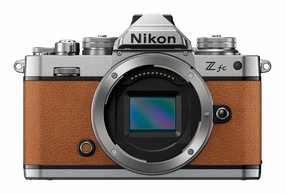 Nikon Z fc Mirrorless Camera with NIKKOR Z 28mm f/2.8 SE Lens (Amber Brown) portrait photography
