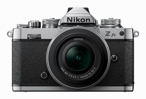 Nikon Z fc Mirrorless Camera with Z DX 16-50mm f/3.5-6.3 VR Lens (Black) portrait photography
