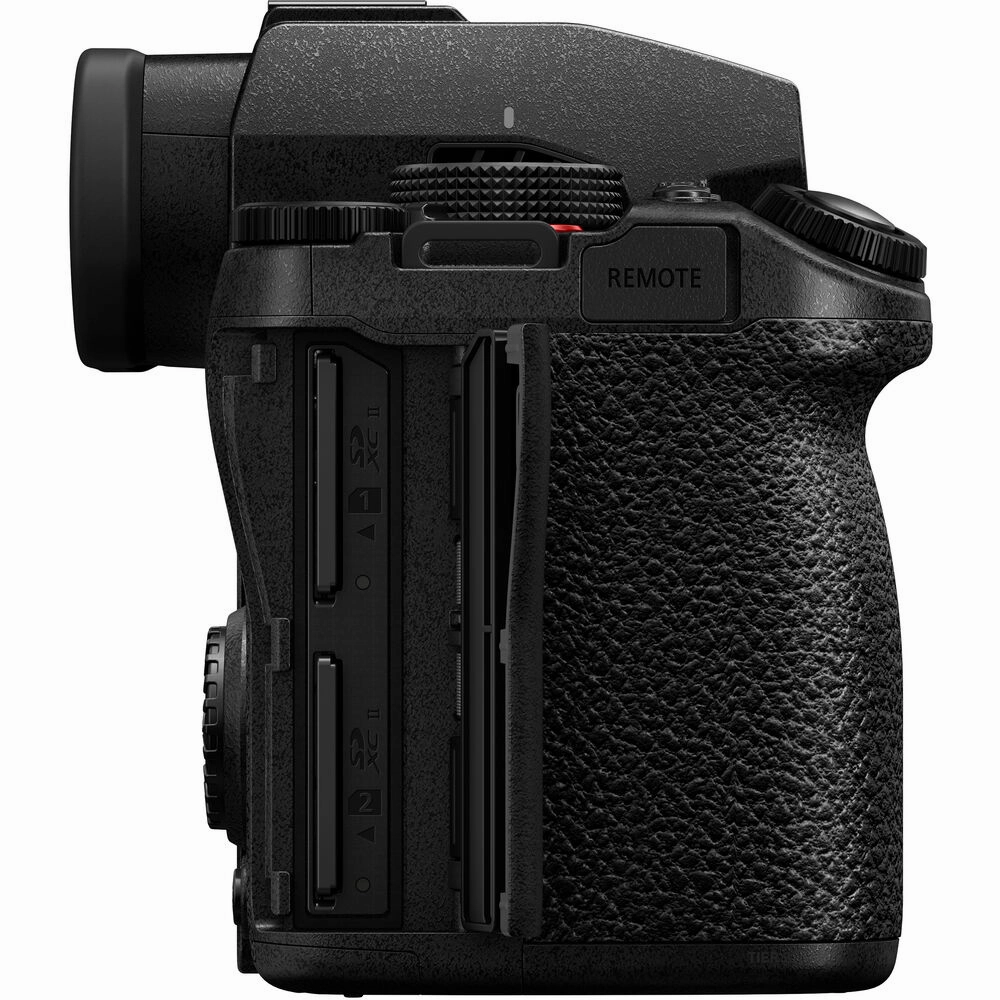 Panasonic Lumix S5 IIX Mirrorless Camera with 20-60mm f/3.5-5.6 & 50mm f/1.8 Lenses Kit