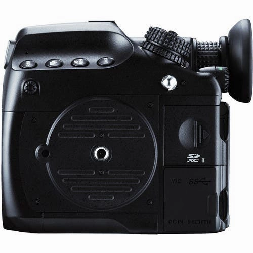 Pentax 645Z Medium Format DSLR Camera (Body Only)