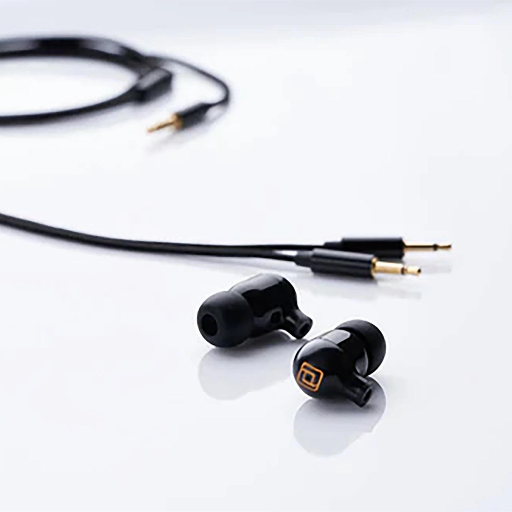 Periodic Audio Beryllium In Ear Monitors with Detachable Cable