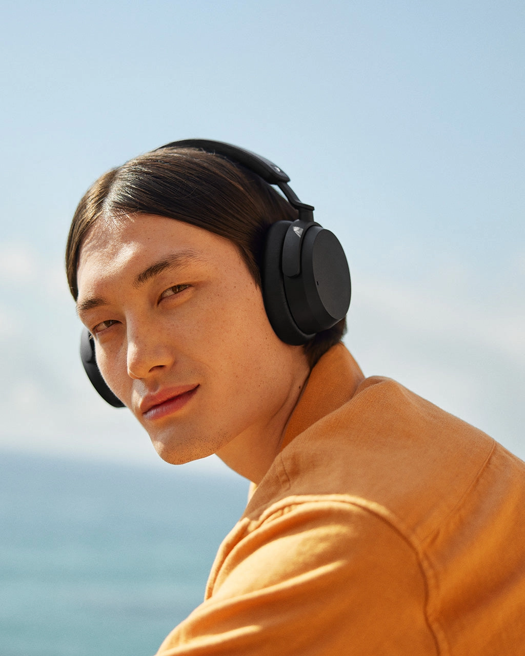 Sennheiser ACCENTUM Wireless Black
