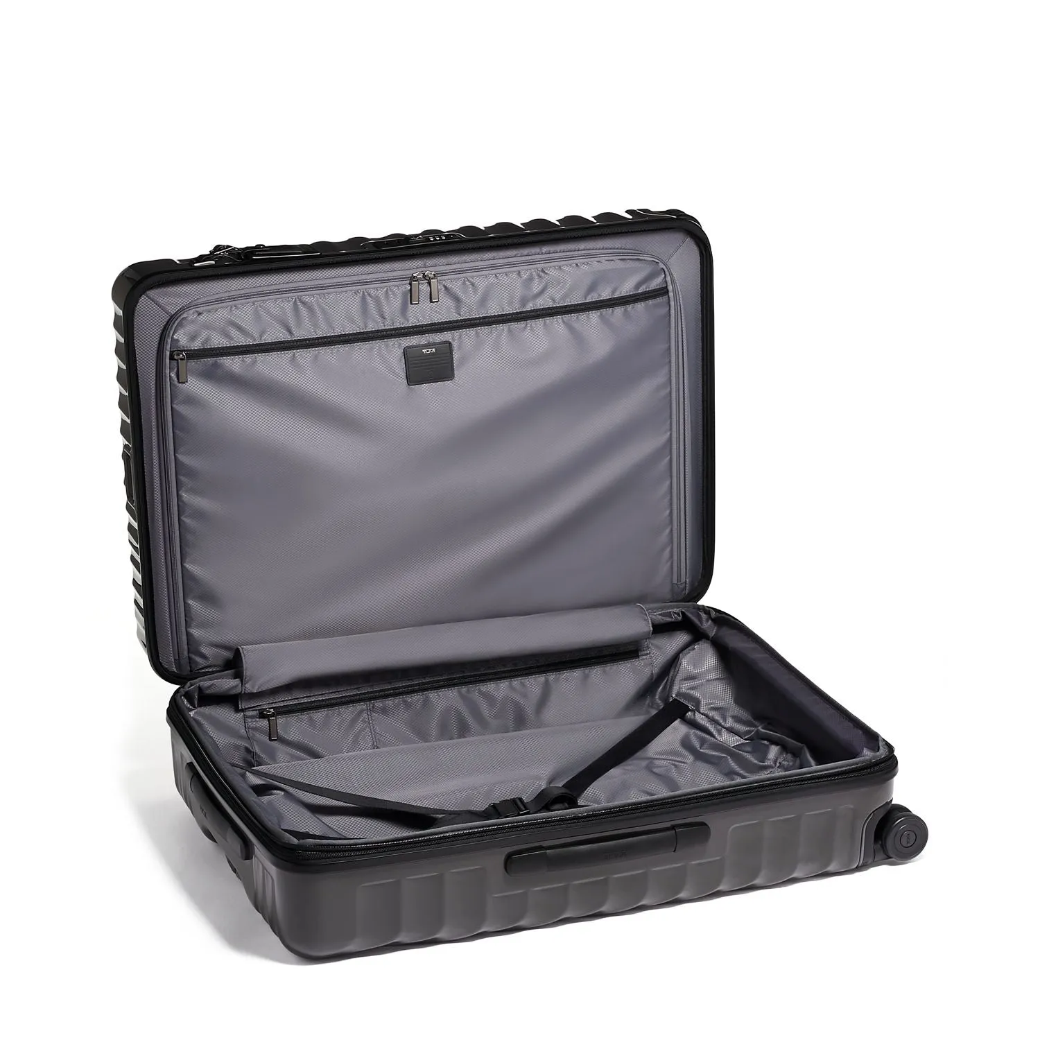 Tumi 19 Degree Extended Trip Expandable 4-Wheel Packing Case Bags Tumi