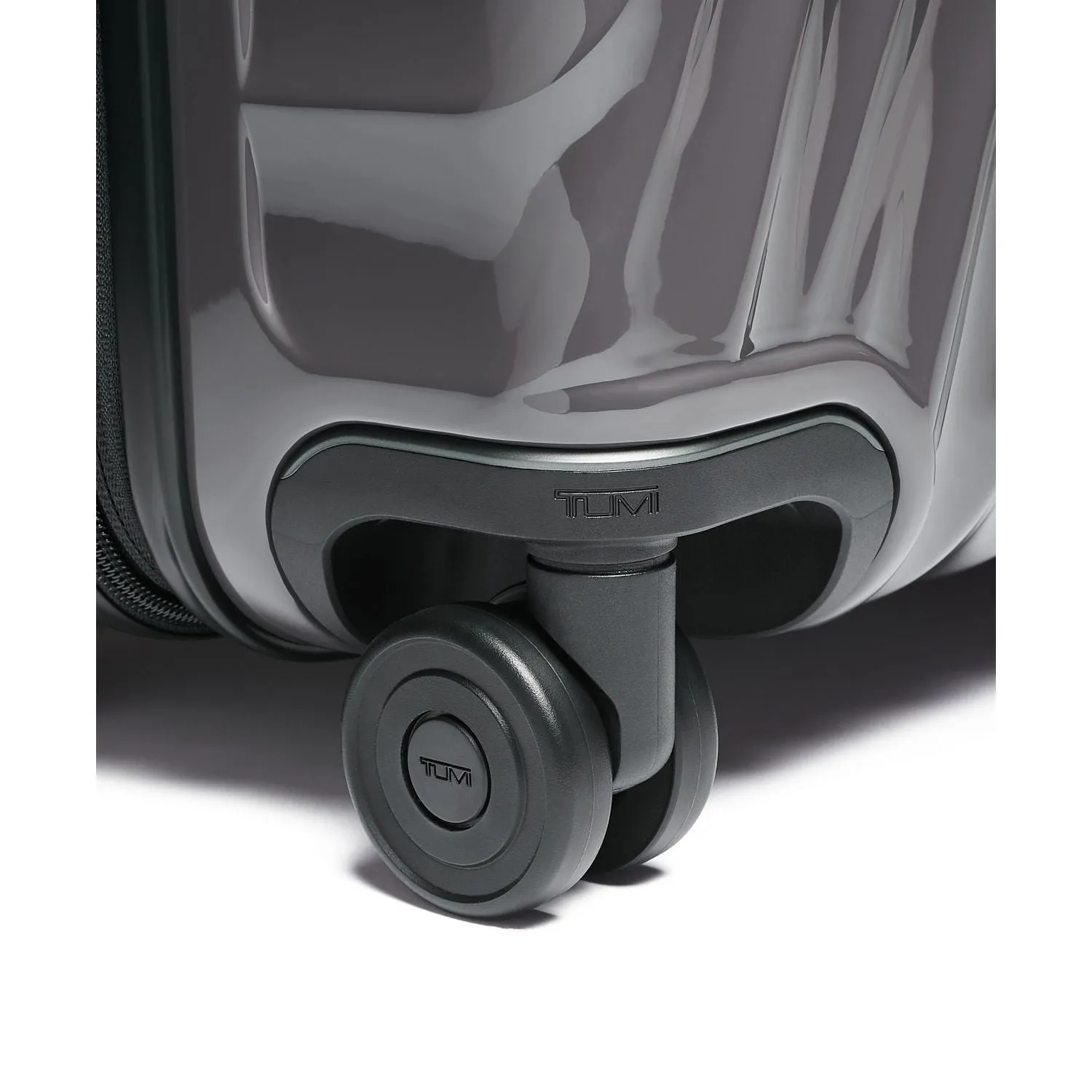 Tumi 19 Degree International Expandable 4-Wheel Carry-On Bags Tumi