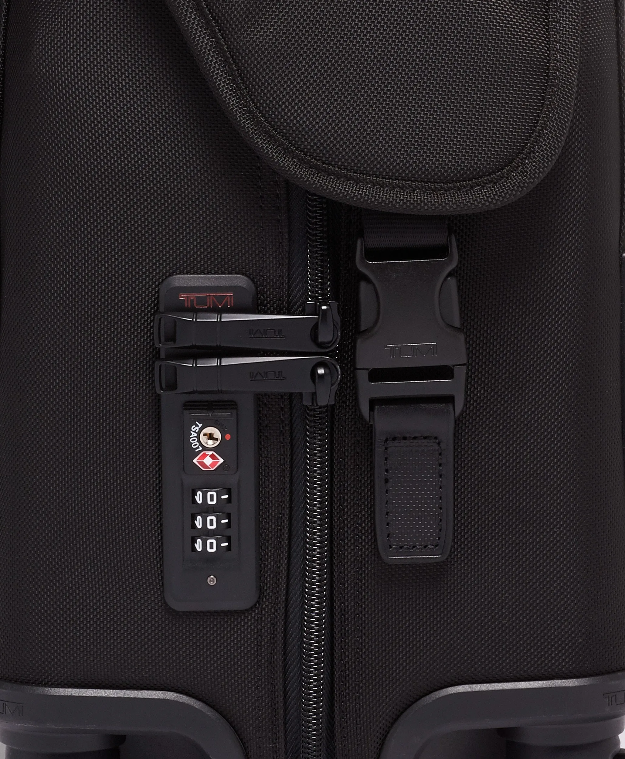 TUMI Alpha Garment 4-Wheel Carry-On Bags Tumi