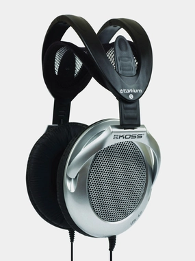 UR40 gaming headphones, noise cancelling earbuds